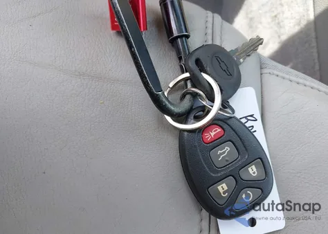 2015 Chevrolet Traverse Ltz z USA, uszkodzony, nr VIN 1GNKRJKD1FJ241743